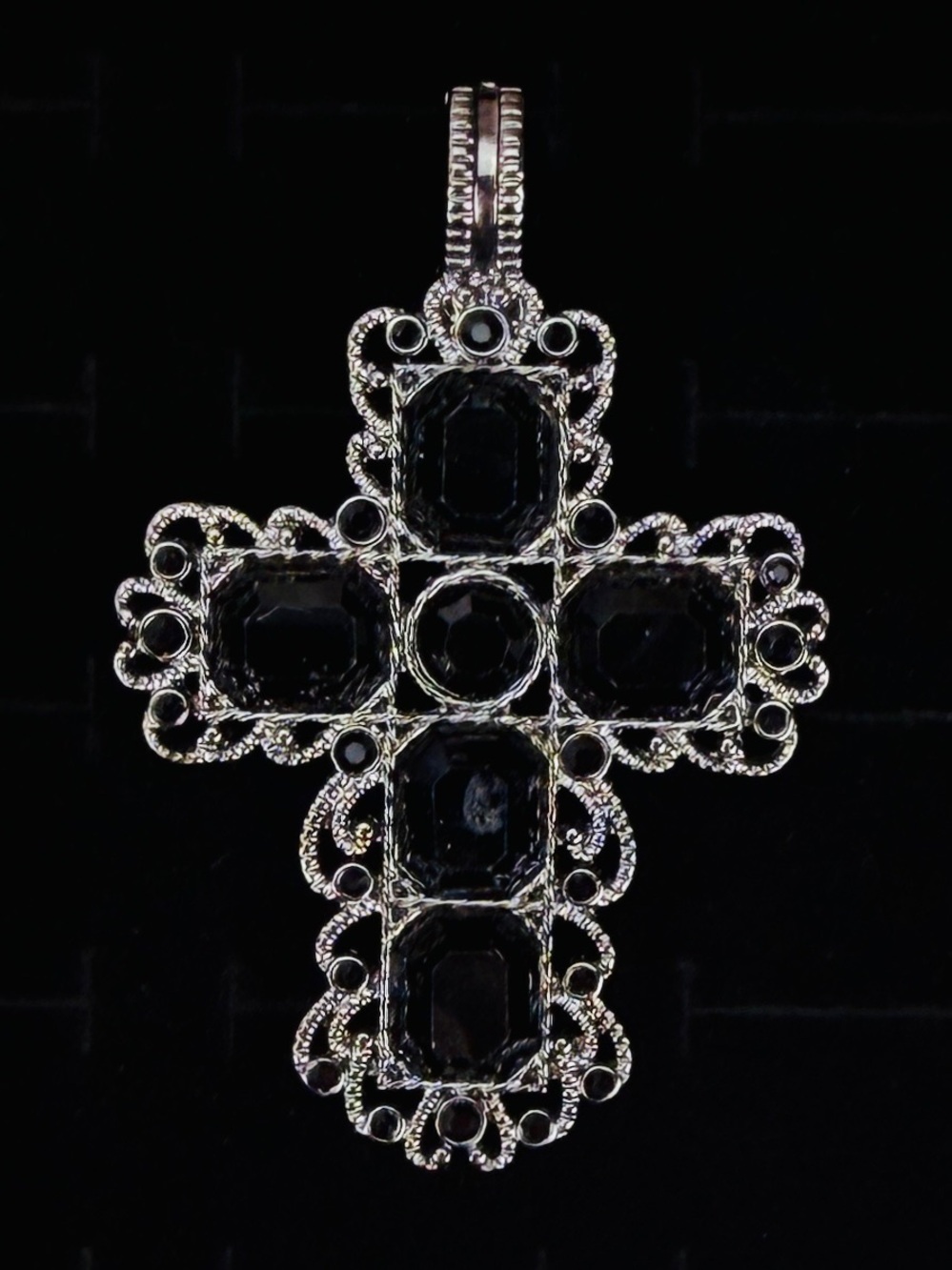 BlackAged Silvertone Large Cross Pendant + free cord neckkace